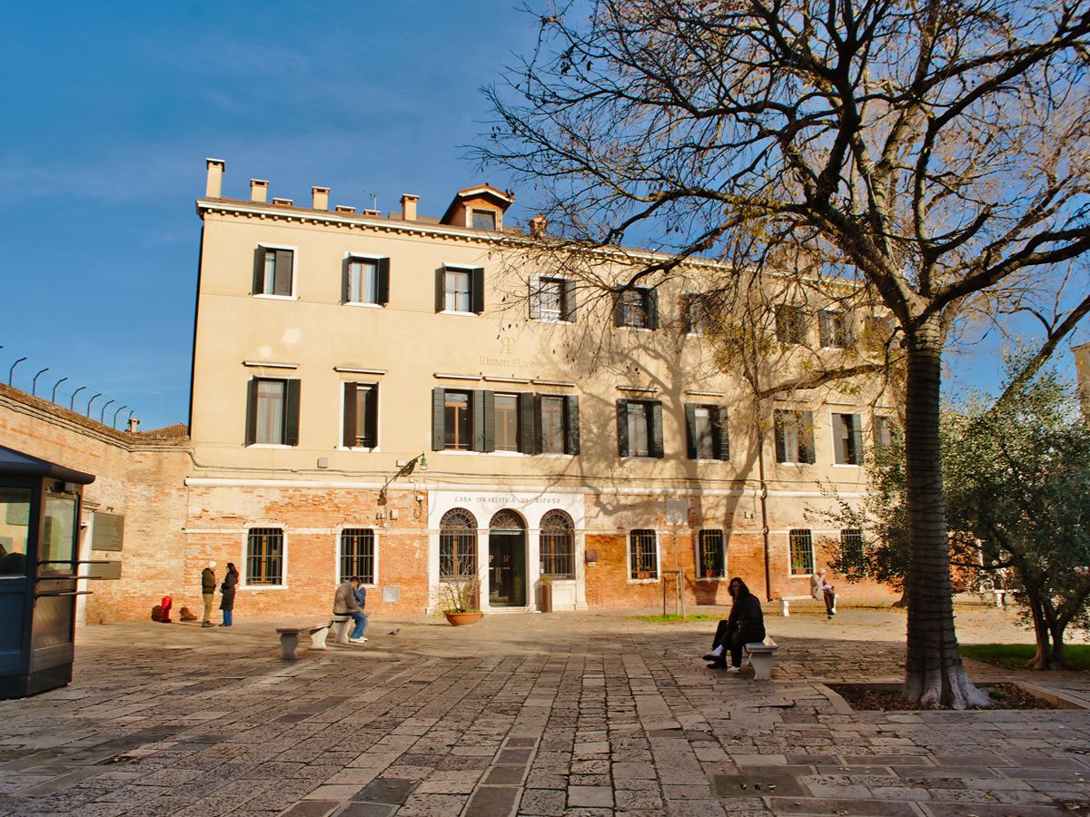 jewish ghetto square
